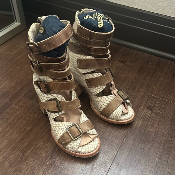 Freebird by Steven Bond Heels - Picture 1 of 5